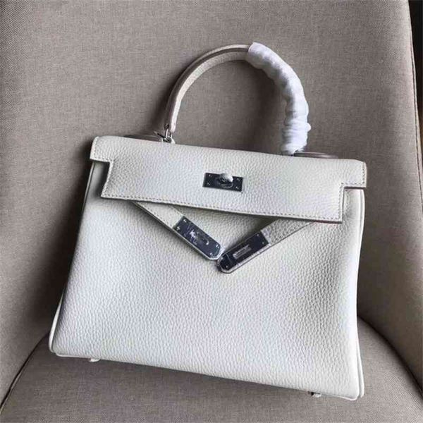 herme designer women lychee pattern classic inside seam bag leather women's bag cowhide shoulder messenger bag
herme designer women lychee pattern classic inside seam bag leather women's bag cowhide shoulder messenger bag
