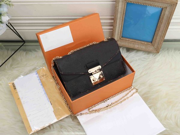 luxury design one handle shopping bag luxury designer lady cross-slung backpack leather woman handbag letter pattern shoulder diagonal cross
luxury design one handle shopping bag luxury designer lady cross-slung backpack leather woman handbag letter pattern shoulder diagonal cross
