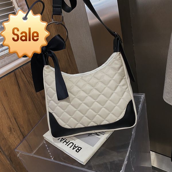 women's new cloth simple honglingge large capacity women fashion temperament messenger leather shoulder bags
women's new cloth simple honglingge large capacity women fashion temperament messenger leather shoulder bags