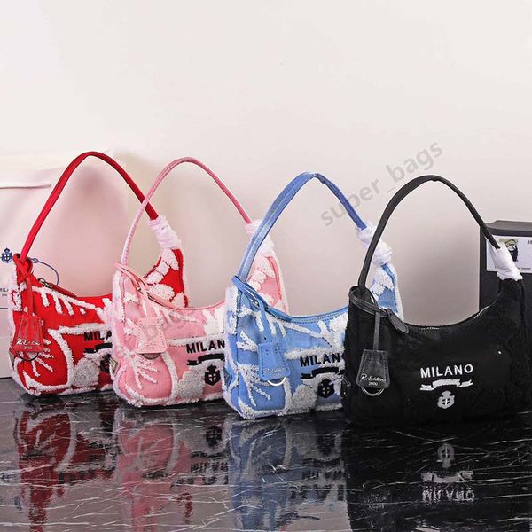 designer bags re-edition 2000 tote women handbags purses plush fashion luxury bag 9 color with box size 22cm
designer bags re-edition 2000 tote women handbags purses plush fashion luxury bag 9 color with box size 22cm