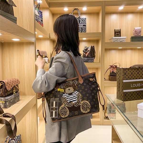 30% off new large capacity diamond inlaid , portable shoulder fashionable and casual a tot women's bag
30% off new large capacity diamond inlaid , portable shoulder fashionable and casual a tot women's bag