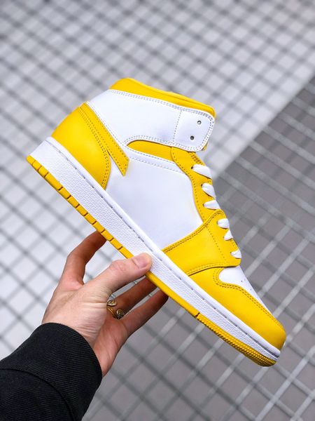 mens shoes jumpman 1 mid gs white/yellow basketball shoe sports sneakers color white-yellow size 36-47 available
mens shoes jumpman 1 mid gs white/yellow basketball shoe sports sneakers color white-yellow size 36-47 available