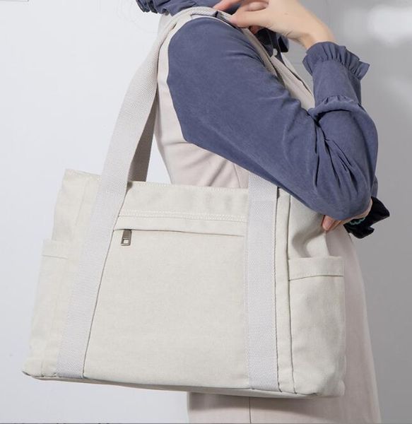 chain luxury designers handbags women bag fashion shoulder pu leather bags wallet cross body clutch plain lady totes0001
chain luxury designers handbags women bag fashion shoulder pu leather bags wallet cross body clutch plain lady totes0001