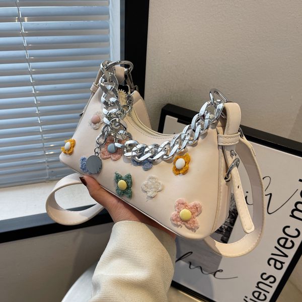 designer bags one shoulder underarm bag with flower embroidery and metal chain 23.5cm
designer bags one shoulder underarm bag with flower embroidery and metal chain 23.5cm