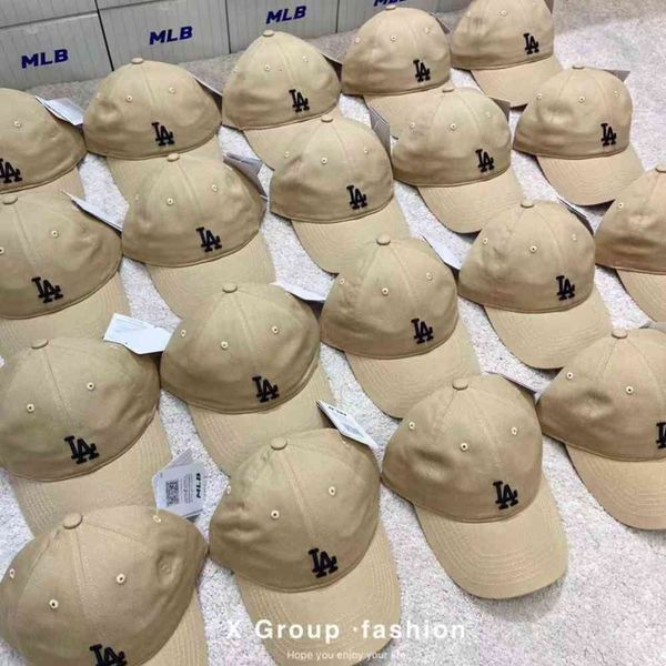 2022 small soft khaki baseball cap duck tongue cap men's and women's lovers' style spring and summer, Blue;gray
2022 small soft khaki baseball cap duck tongue cap men's and women's lovers' style spring and summer, Blue;gray