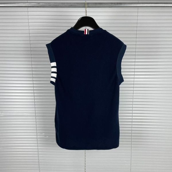 men's t-shirts fashion brand casual vest original arc sleeves unique design trend women's famous luxury stri, White;black
men's t-shirts fashion brand casual vest original arc sleeves unique design trend women's famous luxury stri, White;black
