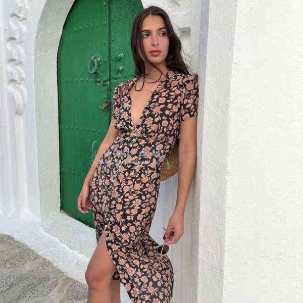 2022 summer women v-neck a-line skirt short sleeve single breasted print dresses fashion casual home floral dress for women y220401, Black;gray
2022 summer women v-neck a-line skirt short sleeve single breasted print dresses fashion casual home floral dress for women y220401, Black;gray