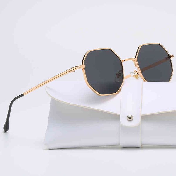 polygon metal sunglass vintage frame for women sunglass men luxury brand sun glass women mirror gafas de sol uv400, White;black
polygon metal sunglass vintage frame for women sunglass men luxury brand sun glass women mirror gafas de sol uv400, White;black