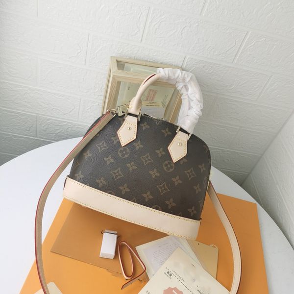 designer ladies evening bags totes handbag genuine leather brand messenger chain classic fashion luxury
designer ladies evening bags totes handbag genuine leather brand messenger chain classic fashion luxury