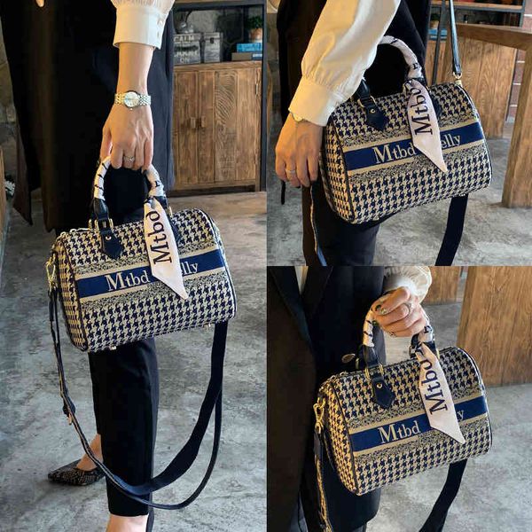 purses sale women's bag autumn and winter new lattice boston pillow bag women's portable messenger bag trend
purses sale women's bag autumn and winter new lattice boston pillow bag women's portable messenger bag trend