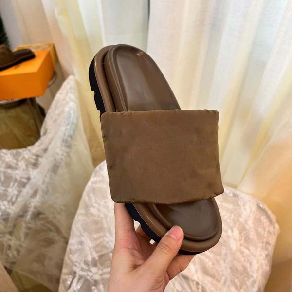 2022 summer slippers sandals slides woman new velcro height thick bottom silk satin flat flip-flop sandals for external 03, Black
2022 summer slippers sandals slides woman new velcro height thick bottom silk satin flat flip-flop sandals for external 03, Black