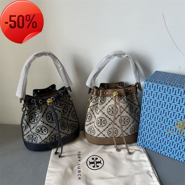 the factory directly new tb bucket bag large canvas single shoulder msenger drawstring portable bag fashion
the factory directly new tb bucket bag large canvas single shoulder msenger drawstring portable bag fashion