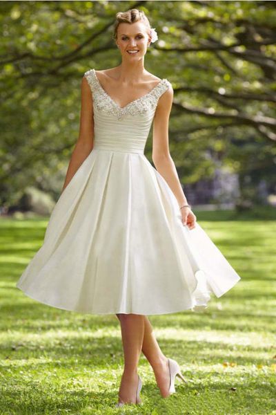 vintage knee length a line wedding dress beaded v-neck sleeveless ivory satin bridal wedding gowns with pockets simple women bride formal re, White
vintage knee length a line wedding dress beaded v-neck sleeveless ivory satin bridal wedding gowns with pockets simple women bride formal re, White