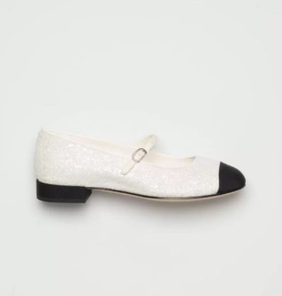 aaaaa+ fashion designer sandals slippers women's sandals toe cap sequins embellished grosgrain material, Black
aaaaa+ fashion designer sandals slippers women's sandals toe cap sequins embellished grosgrain material, Black