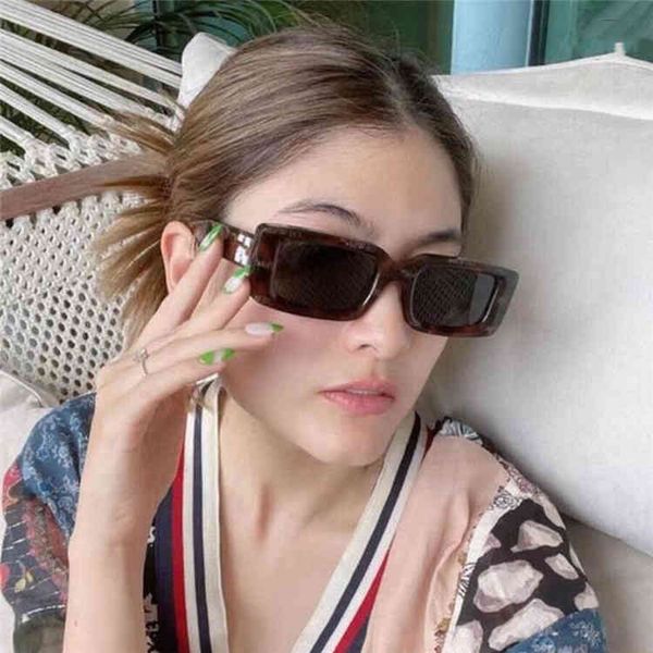 2022 brand trend fashion sunglasses for men and women off new trendsetter white narrow frame same omri016, White;black
2022 brand trend fashion sunglasses for men and women off new trendsetter white narrow frame same omri016, White;black