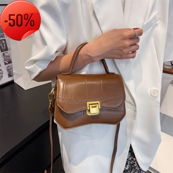 the factory directly 2022 early new fashion princs of wal shoulder hand bag ladi minority
the factory directly 2022 early new fashion princs of wal shoulder hand bag ladi minority