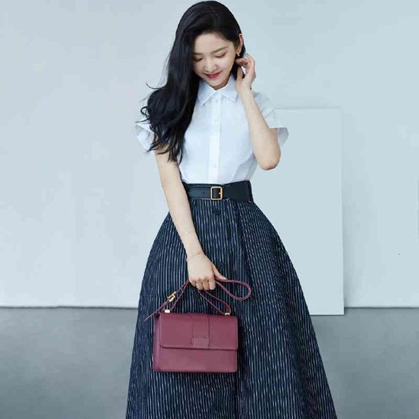 women's two piece pants star zhang ruonan's same women's clothes summer short sleeved white shirt + fashion striped single br
women's two piece pants star zhang ruonan's same women's clothes summer short sleeved white shirt + fashion striped single br