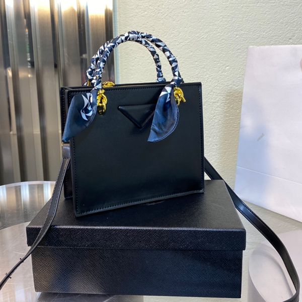 fashion handbag totes bag women luxury designer shoulder bags casual travel leather crossbody wallet shopping business purse, Red;black
fashion handbag totes bag women luxury designer shoulder bags casual travel leather crossbody wallet shopping business purse, Red;black