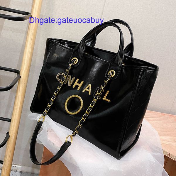 designer luxury classic handbags women's beach bags brand ch metal badge tote bag small mini evening handbag female capacity large leat, Black;red
designer luxury classic handbags women's beach bags brand ch metal badge tote bag small mini evening handbag female capacity large leat, Black;red