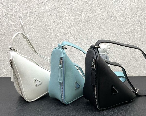plain cross body bags small armpit bag fashion shoulder bags genuine leather triangle letter hardware decoration adjustable belt strap zippe
plain cross body bags small armpit bag fashion shoulder bags genuine leather triangle letter hardware decoration adjustable belt strap zippe