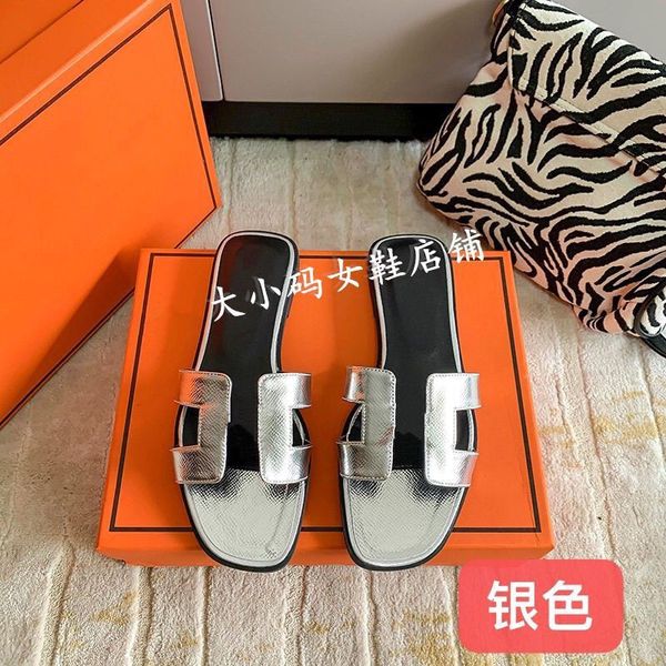 famous brand beach slippers classic flat heel summer designer fashion flops leather lady slides women shoes l bath ladies sandals large size, Black
famous brand beach slippers classic flat heel summer designer fashion flops leather lady slides women shoes l bath ladies sandals large size, Black