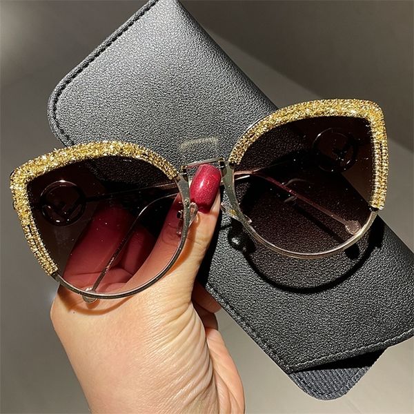 cat eye sunglasse fashion brand designer sunglasses female bling stones decoration handmade eyewear de sol 220429, White;black
cat eye sunglasse fashion brand designer sunglasses female bling stones decoration handmade eyewear de sol 220429, White;black