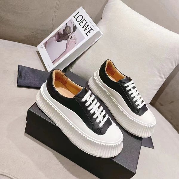 fashion shoe designer women leather lace up platform oversized sole sneakers jacquemu white black womens luxury casual height increasing sho, Black;white
fashion shoe designer women leather lace up platform oversized sole sneakers jacquemu white black womens luxury casual height increasing sho, Black;white