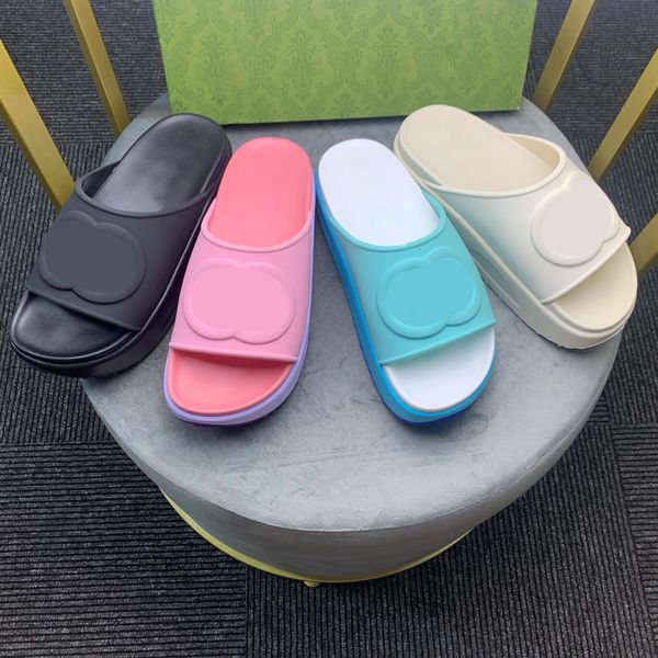 2022 designer women slipper summer beach slides waterfront flat sandals, Black 
2022 designer women slipper summer beach slides waterfront flat sandals, Black