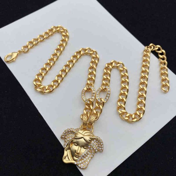 2022 factory wholesale new fan new net red beauty head diamond necklace female, Silver
2022 factory wholesale new fan new net red beauty head diamond necklace female, Silver