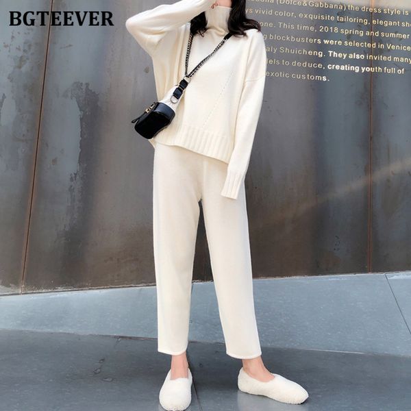chic women sweater set turtleneck pullovers & elastic waist harem pants 2022 autumn winter female knitted 2 pieces set, White;black
chic women sweater set turtleneck pullovers & elastic waist harem pants 2022 autumn winter female knitted 2 pieces set, White;black