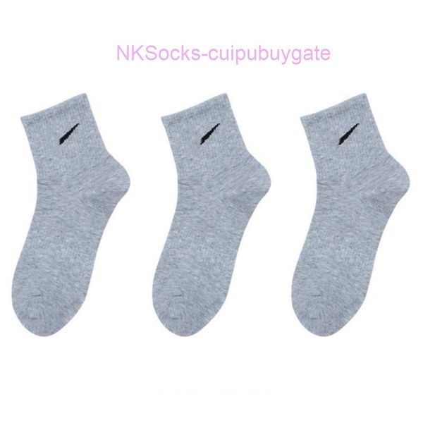men's fashion classic socks gift box stockings hook brand black white gray medium tube sports cotton sweat absorbing sock men women lux
men's fashion classic socks gift box stockings hook brand black white gray medium tube sports cotton sweat absorbing sock men women lux