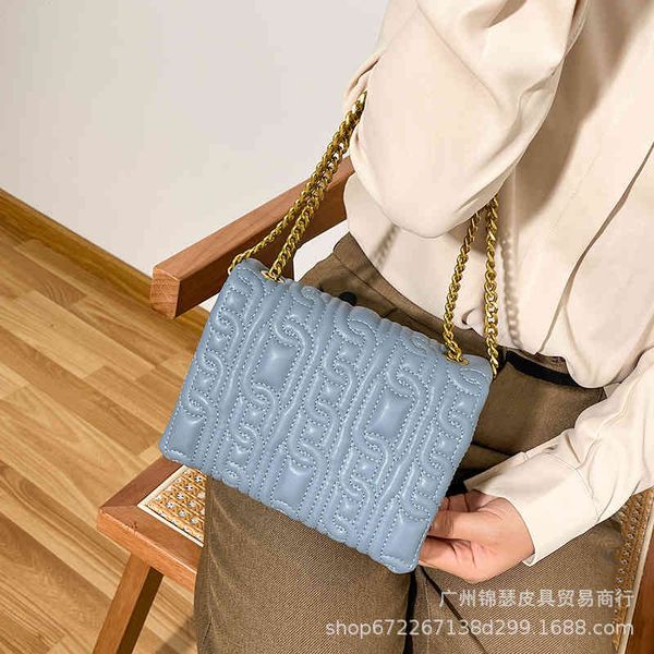 the new designer handbags z family female bag 2022 spring summer small candy color quilted chain mini msenger
the new designer handbags z family female bag 2022 spring summer small candy color quilted chain mini msenger