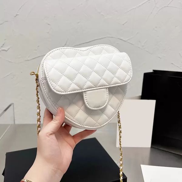 22kk france designer heart bag quilted matelasse chain crossbody shoulder gold hardware mini outdoor sacoche cute cosmetic luxury handbags 1
22kk france designer heart bag quilted matelasse chain crossbody shoulder gold hardware mini outdoor sacoche cute cosmetic luxury handbags 1