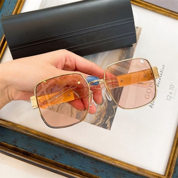 22% off 2022 luxury fashion design high version sunglasses new metal box women's version online red street pgraphy with men's, White;black
22% off 2022 luxury fashion design high version sunglasses new metal box women's version online red street pgraphy with men's, White;black