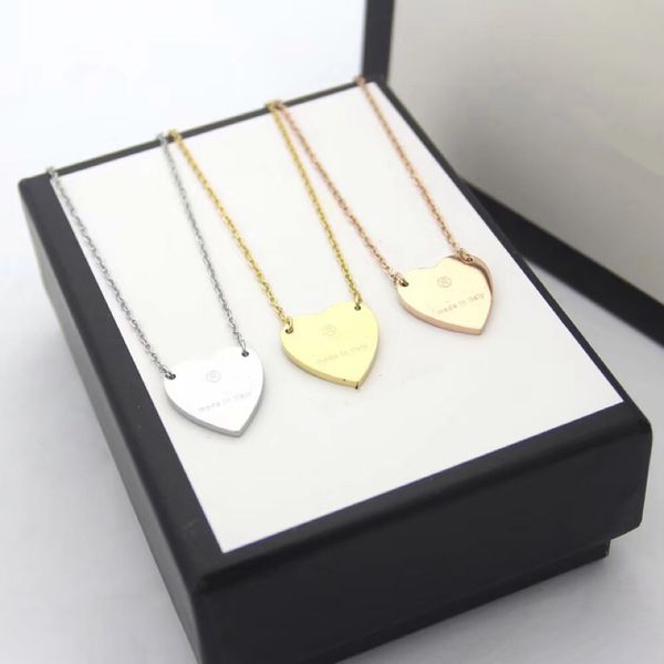 fashion stainless steel necklace heart-shaped 18k gold titanium peach heart necklace pendant for woman jewelry no box, Silver 
fashion stainless steel necklace heart-shaped 18k gold titanium peach heart necklace pendant for woman jewelry no box, Silver