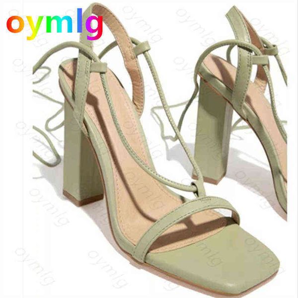 slippers 2022 fashion women summer patent leather sandals peep toe cut out high heels flip flops female party shoes woman 220329, Black
slippers 2022 fashion women summer patent leather sandals peep toe cut out high heels flip flops female party shoes woman 220329, Black