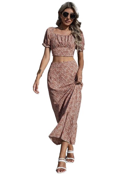 ditsy floral shirred back ruched bust crop & skirt set b4ww#, White
ditsy floral shirred back ruched bust crop & skirt set b4ww#, White