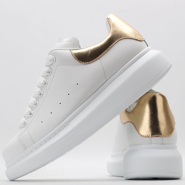 2022 trendy custom sneakers shoe oversized sneaker leather lace up for men cool shoes breathable designer walking luxury velvet suede, Black
2022 trendy custom sneakers shoe oversized sneaker leather lace up for men cool shoes breathable designer walking luxury velvet suede, Black