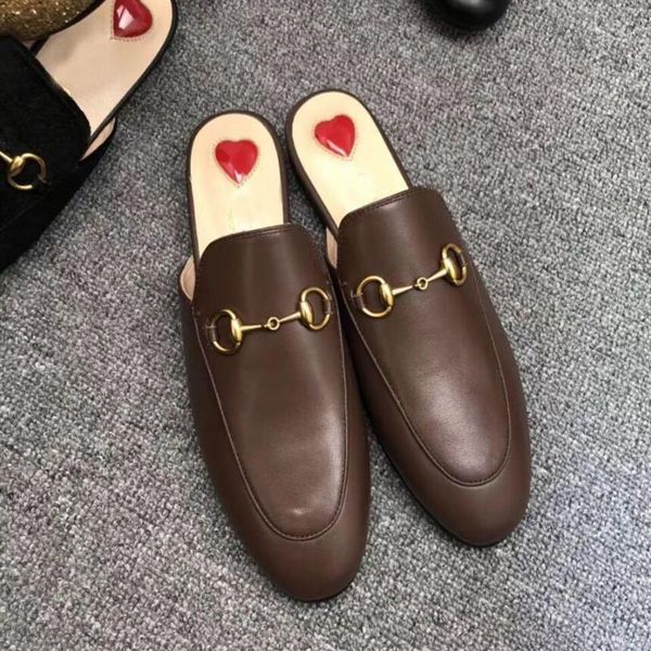 2021 real leather sandals women men shoes slippers flip flop soft cowhide lazy luxury designer metal buckle beach mules classic ou2569, Black
2021 real leather sandals women men shoes slippers flip flop soft cowhide lazy luxury designer metal buckle beach mules classic ou2569, Black