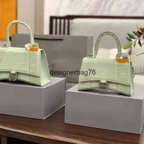 hourglass handbag 2022 designer designers crocodile pattern french fashion niche single shoulder messenger bag balenciga light 9sa2 
hourglass handbag 2022 designer designers crocodile pattern french fashion niche single shoulder messenger bag balenciga light 9sa2