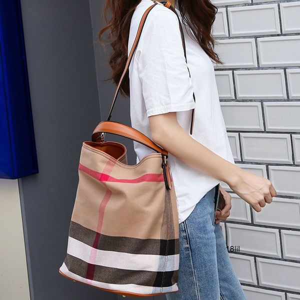 designer burbrerys woman handbags you quan zhixian from the stars the same canvas checked bucket one shoulder messenger classic handheld ret
designer burbrerys woman handbags you quan zhixian from the stars the same canvas checked bucket one shoulder messenger classic handheld ret