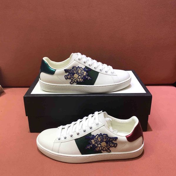 luxurys designer ace shoes men women sneakers bee chaussures leather trainers embroidery stripes sneaker walking sports shoe size 35-47, Black
luxurys designer ace shoes men women sneakers bee chaussures leather trainers embroidery stripes sneaker walking sports shoe size 35-47, Black
