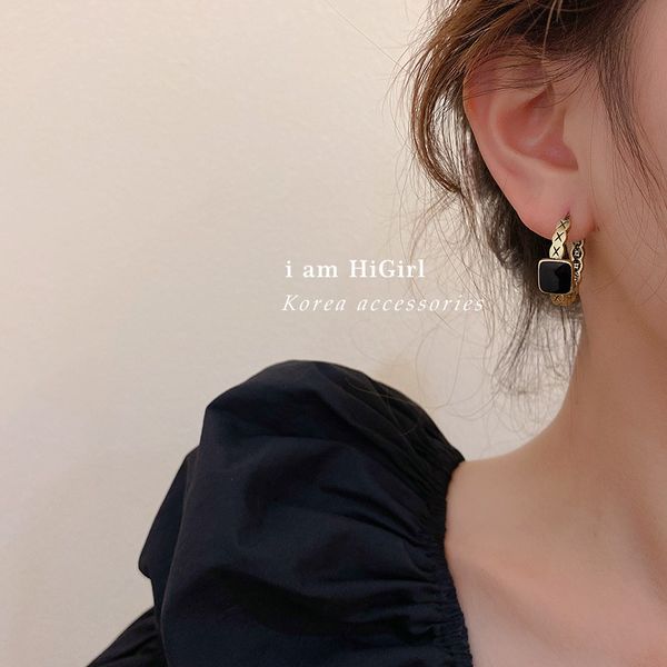 925 silver needle korean retro drip square round hollow ear ring palace style fashion stud earrings internet influencer earrings women, Golden
925 silver needle korean retro drip square round hollow ear ring palace style fashion stud earrings internet influencer earrings women, Golden