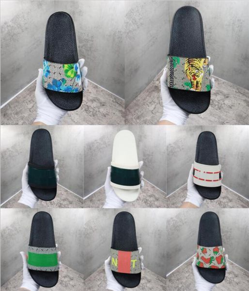 2022 woman man slippers sandals designer sandal foam runners stylish fashion classics men women slipper flat shoe slide mens designer shoes, Black
2022 woman man slippers sandals designer sandal foam runners stylish fashion classics men women slipper flat shoe slide mens designer shoes, Black
