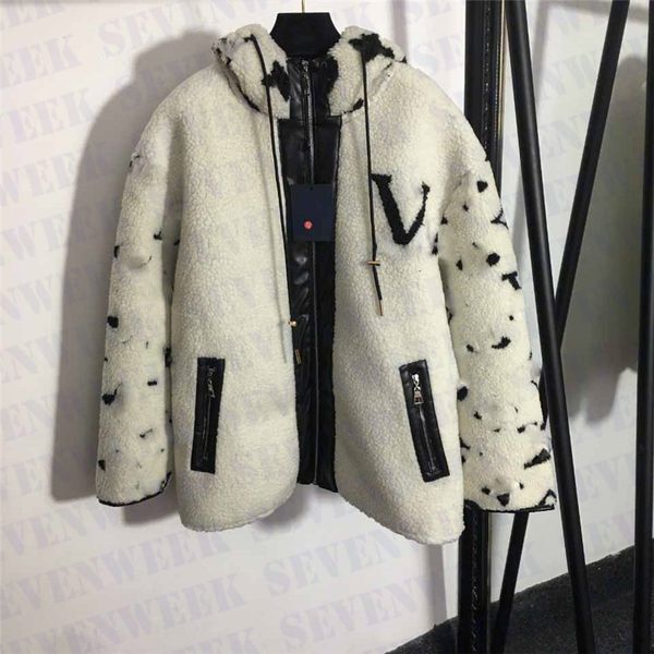lamb wool hooded jackets coats for women winter warm long sleeve outerwear fashion brand lady jacket, Black;brown
lamb wool hooded jackets coats for women winter warm long sleeve outerwear fashion brand lady jacket, Black;brown