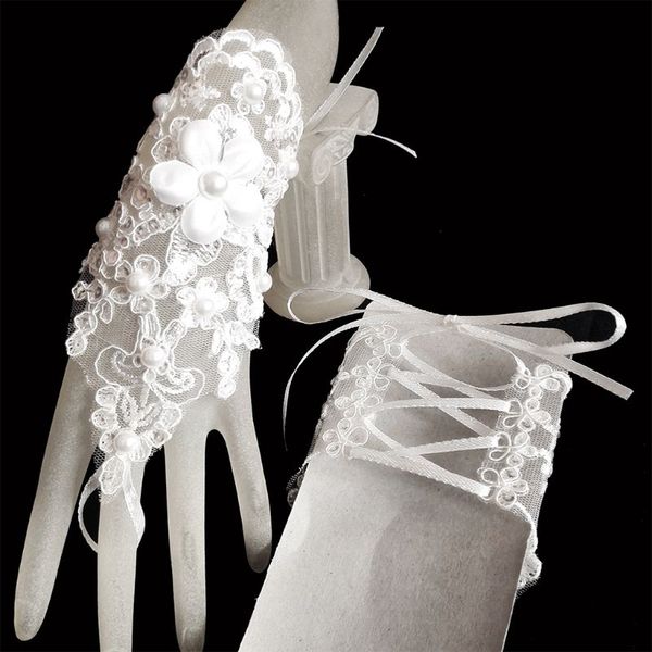 1 1 pair women bridal short gloves fingerless embroidery lace floral applique faux pearl decor mittens cross bandage hook finger, White
1 1 pair women bridal short gloves fingerless embroidery lace floral applique faux pearl decor mittens cross bandage hook finger, White