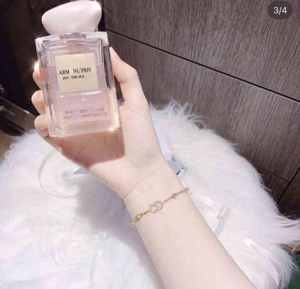 fashion brand jewelry new luxury bracelet wholesale dijia letter female simple temperament classic diamond pearl, Silver
fashion brand jewelry new luxury bracelet wholesale dijia letter female simple temperament classic diamond pearl, Silver