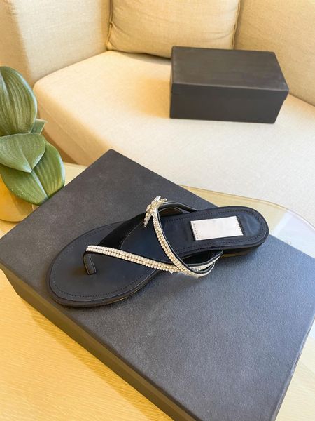 designer summer women mules slipper suede calfskin strass indoor sandal luxury fashion girl beach flat flip flops non-slip shoes, Black
designer summer women mules slipper suede calfskin strass indoor sandal luxury fashion girl beach flat flip flops non-slip shoes, Black