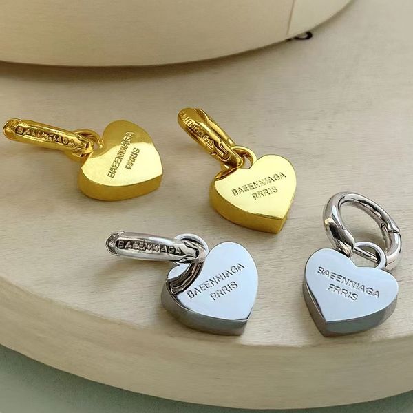 designer 14k brass stud earrings love heart shape ear cuff earring super quality ear jewelry accessories gold silver, Golden;silver
designer 14k brass stud earrings love heart shape ear cuff earring super quality ear jewelry accessories gold silver, Golden;silver