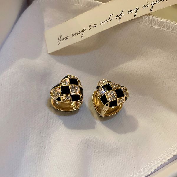 real gold electroplated drop oil zircon plaid heart-shaped ear clip korean ins special interest light luxury earrings chessboard plaid earri, Golden
real gold electroplated drop oil zircon plaid heart-shaped ear clip korean ins special interest light luxury earrings chessboard plaid earri, Golden